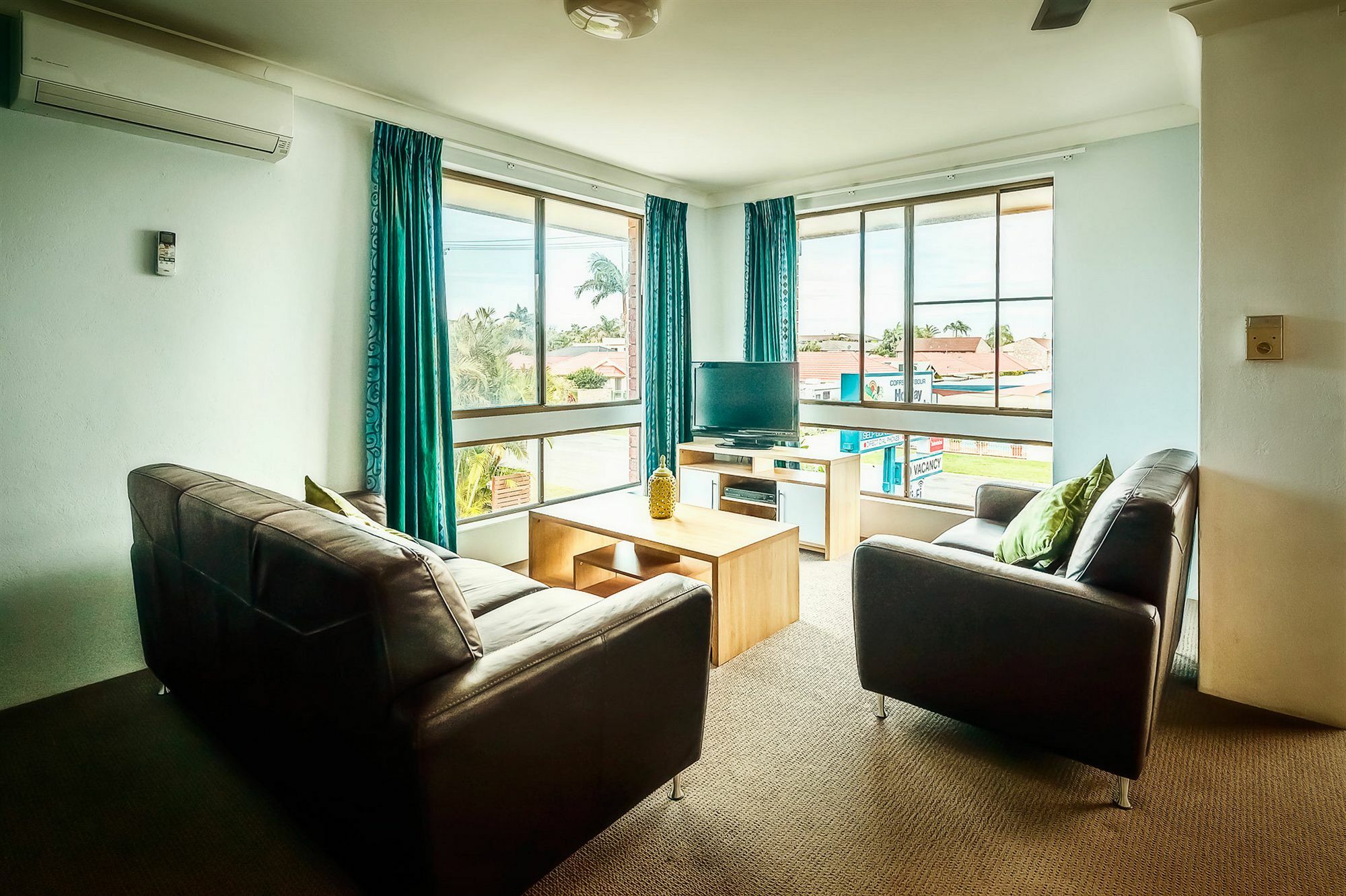 คอฟฟ์ ฮาร์เบอร์ ฮอลิเดย์ อพาร์ตเมนท์ Aparthotel คอฟฟ์ฮาร์เบอร์ ภายนอก รูปภาพ